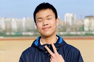 王大雷迎来35岁生日，中国男足全队在卡塔尔为其送上祝福